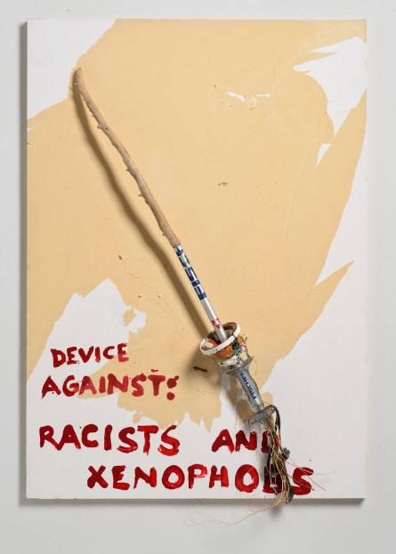 Device against Racists and Xenophobs